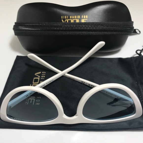 #HP🥳💥 VOGUE Sunglasses 😎 - Picture 4 of 9